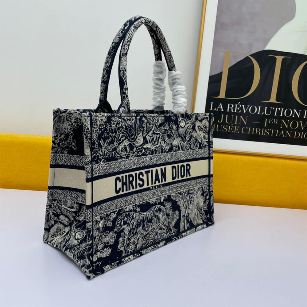 MEDIUM DIORAMOUR DIOR BOOK TOTE