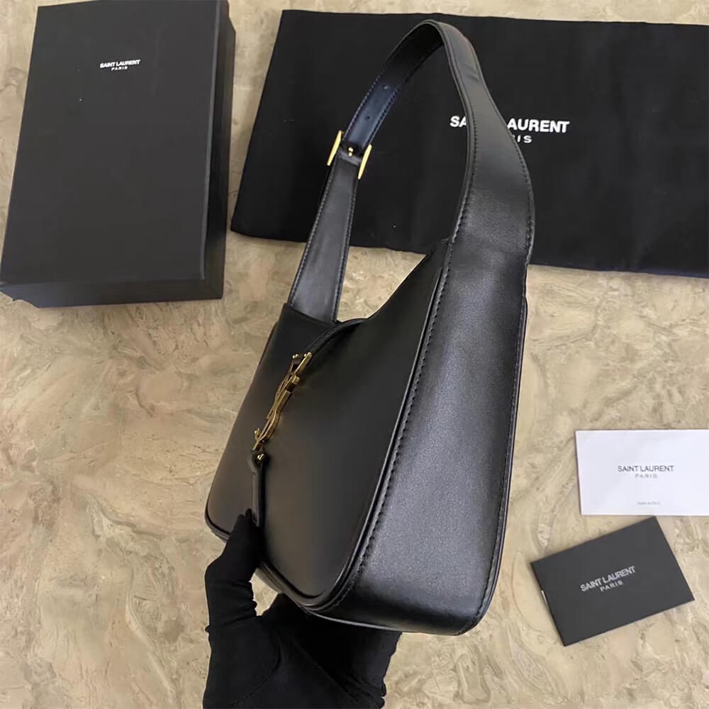 YSL LE 5 A 7 HOBO BAG IN SMOOTH LEATHER