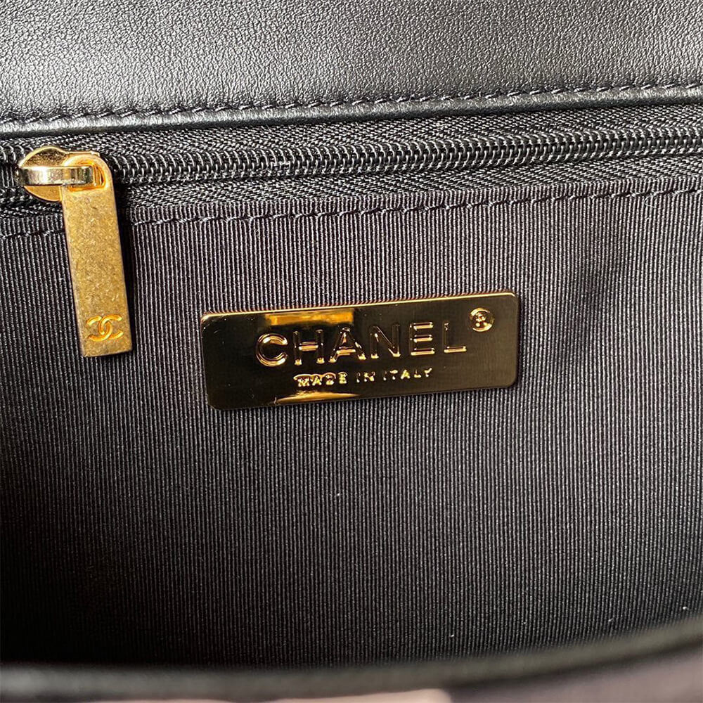 CHANEL 19 HANDBAG