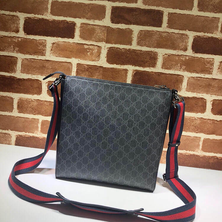 G*u*i gg black messenger