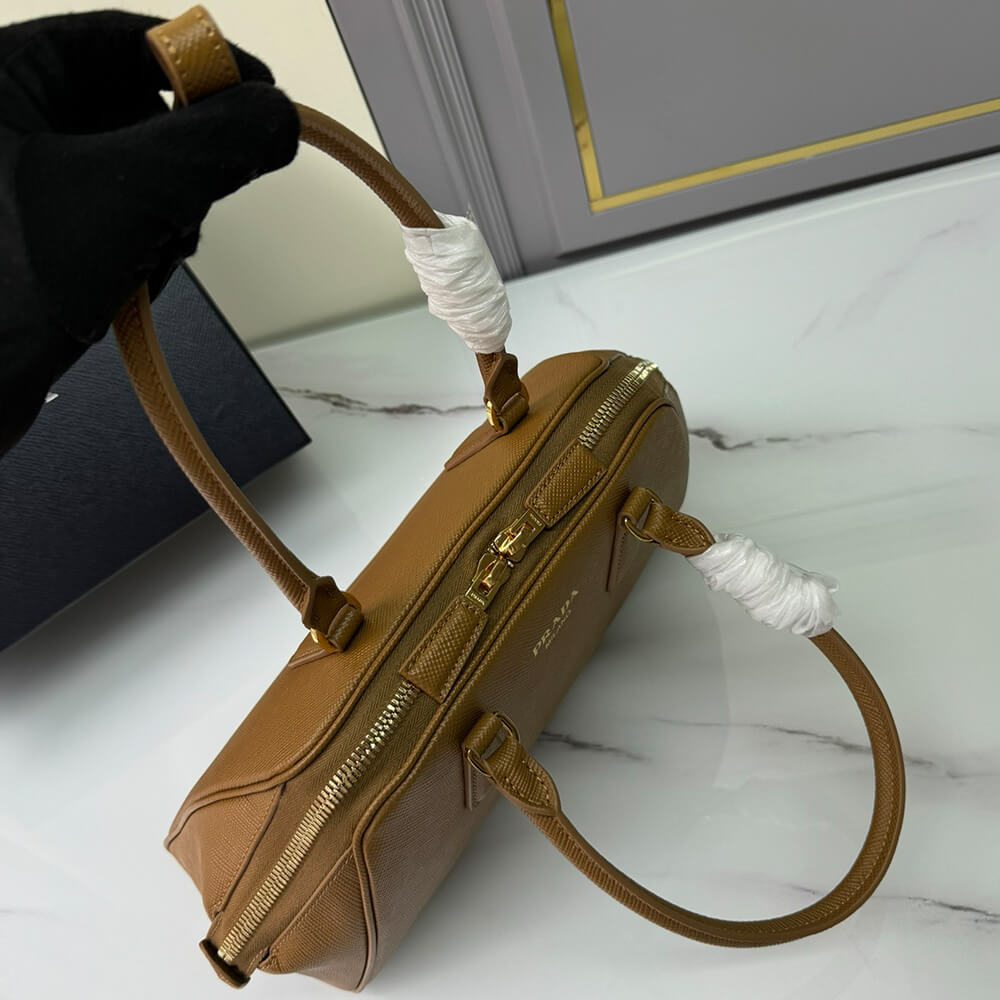 Prada Medium Saffiano leather bag(high-end grade)