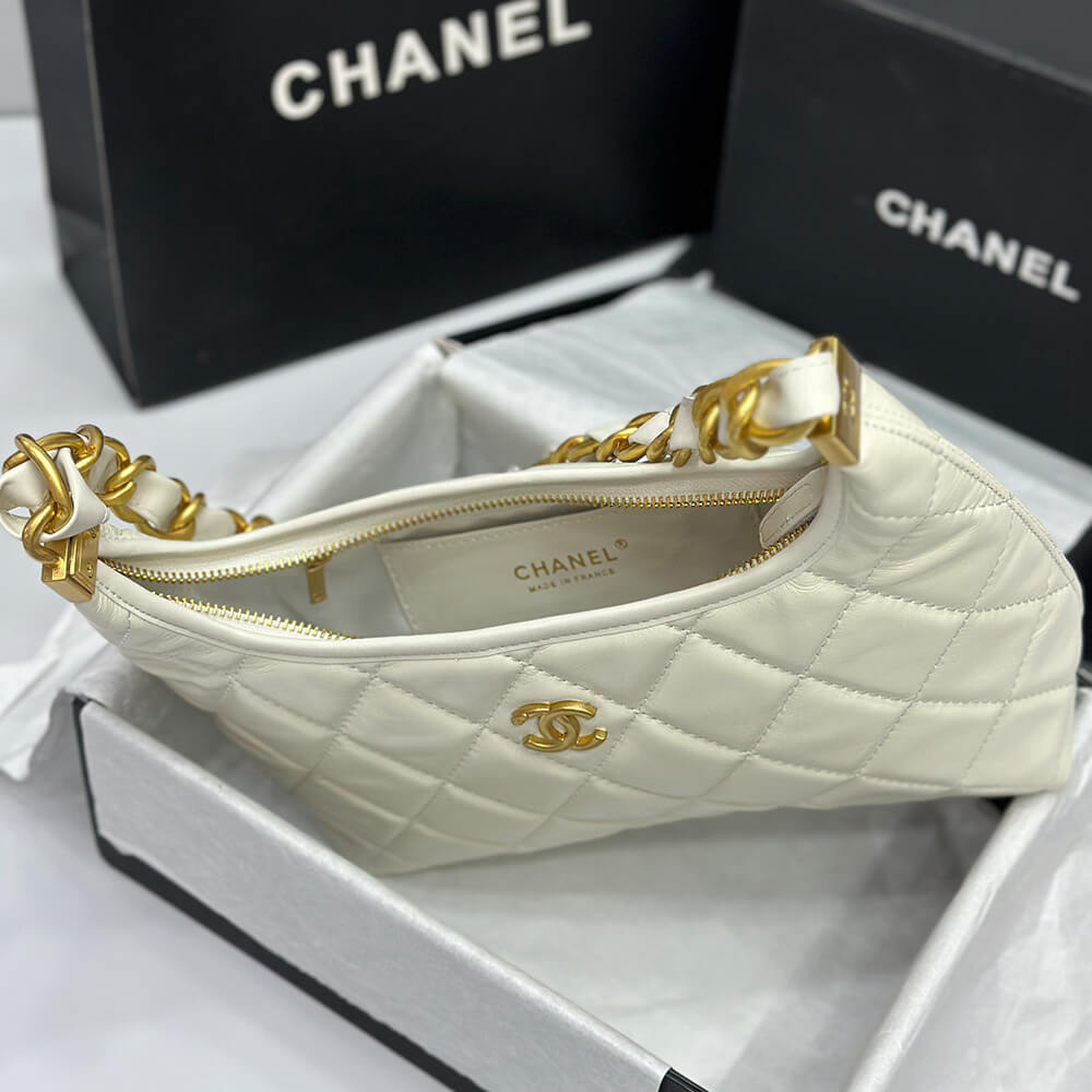 CHANEL HOBO BAG