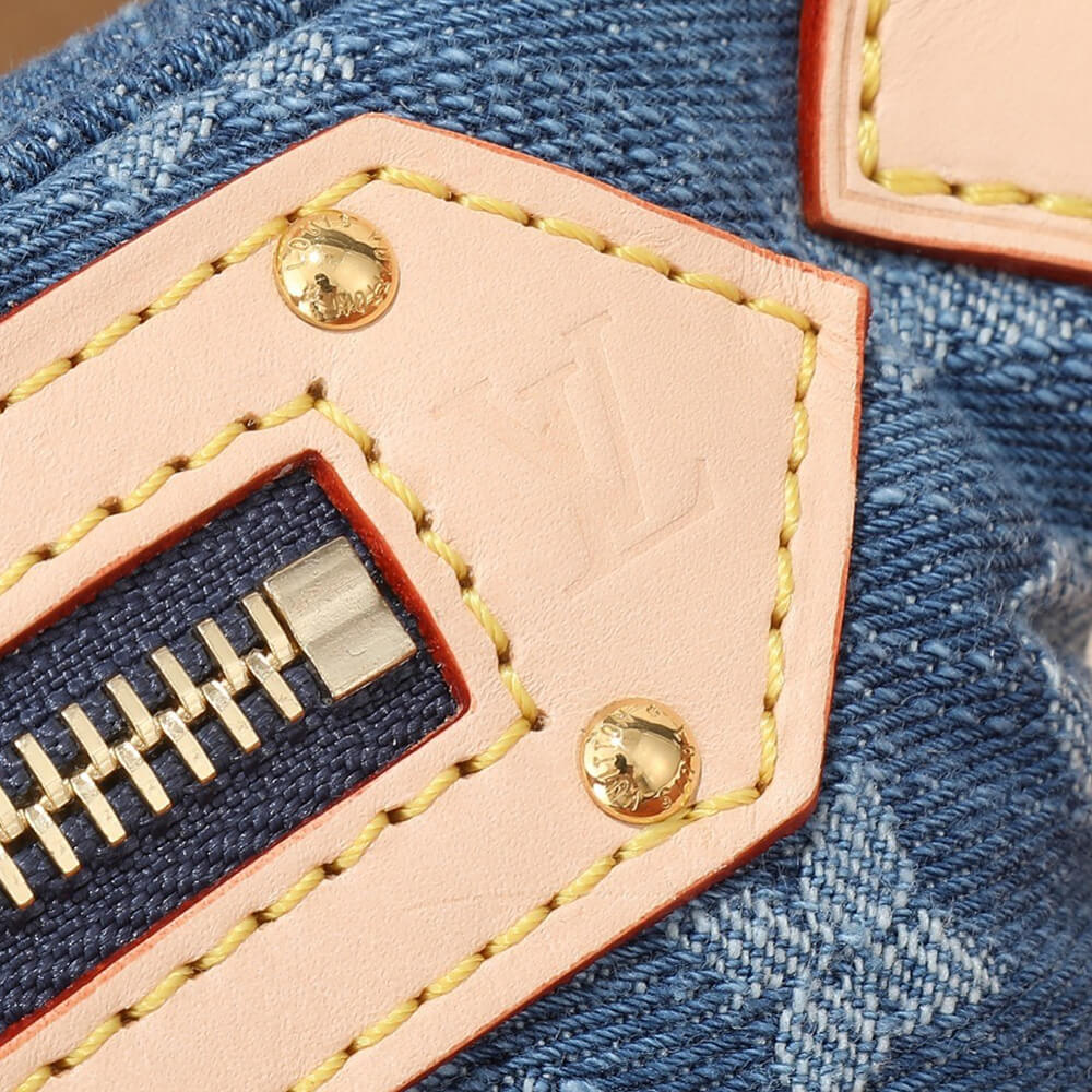 CHANEL BACKPACK(HIGH-END GRADE)