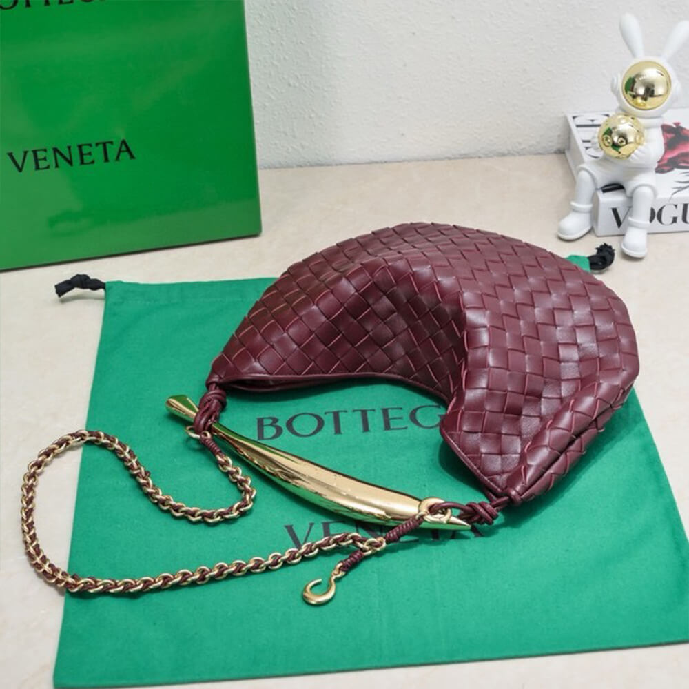 b0tte*a Ven*ta sardine with chain