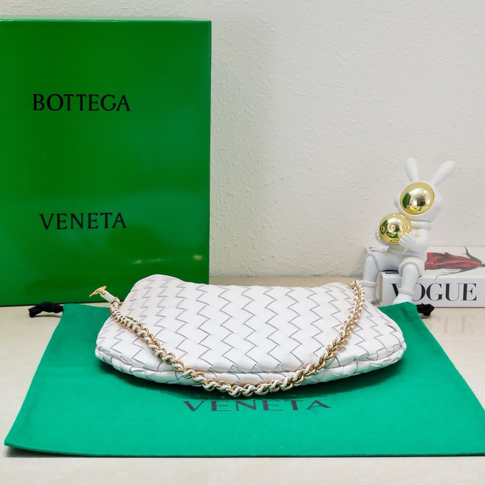 b0tte*a Ven*ta sardine with chain