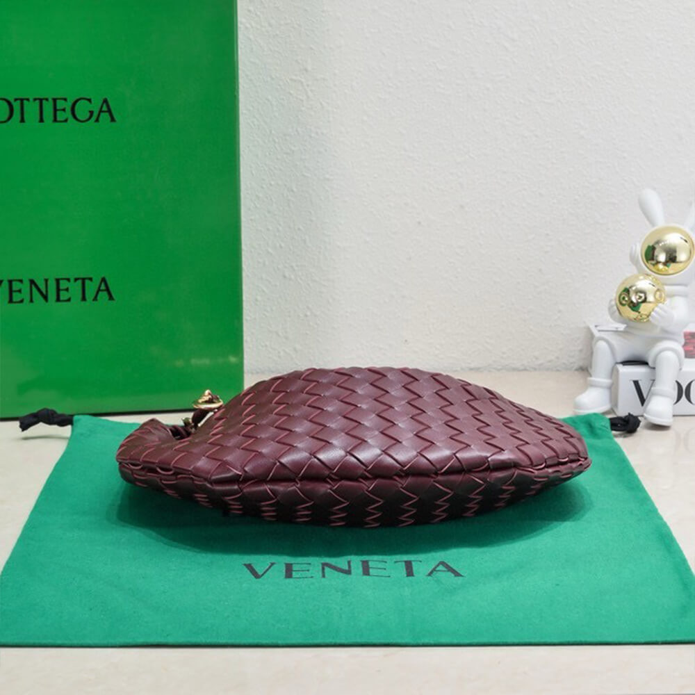 b0tte*a Ven*ta sardine with chain