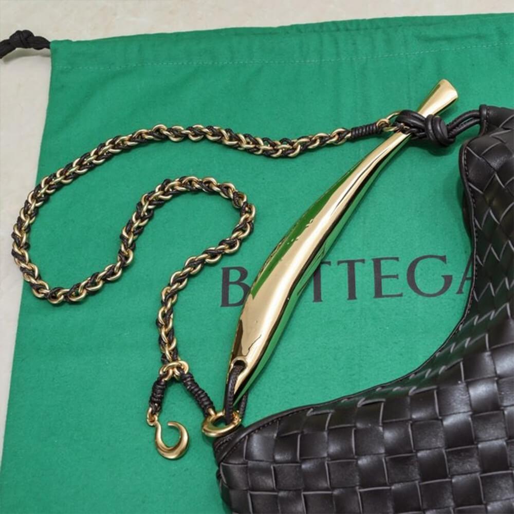 b0tte*a Ven*ta sardine with chain