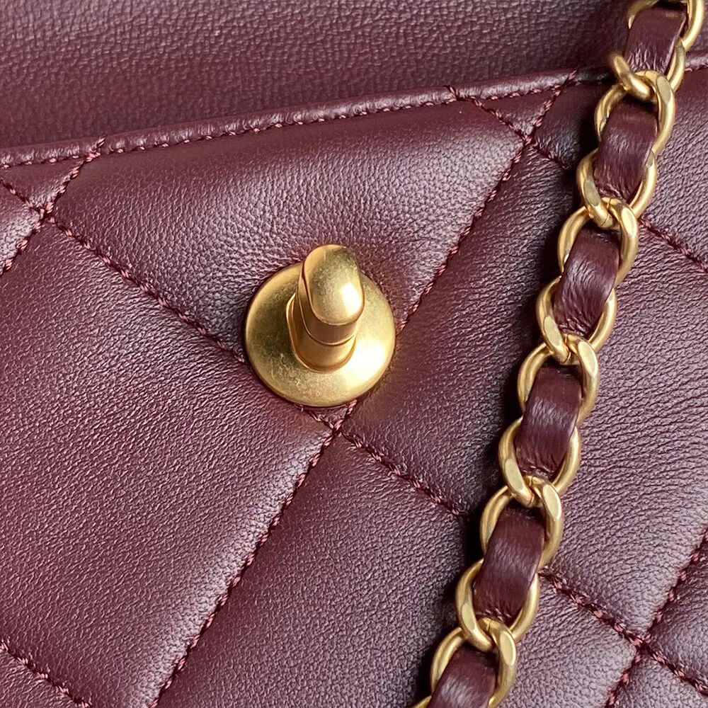 CHANEL Clutch