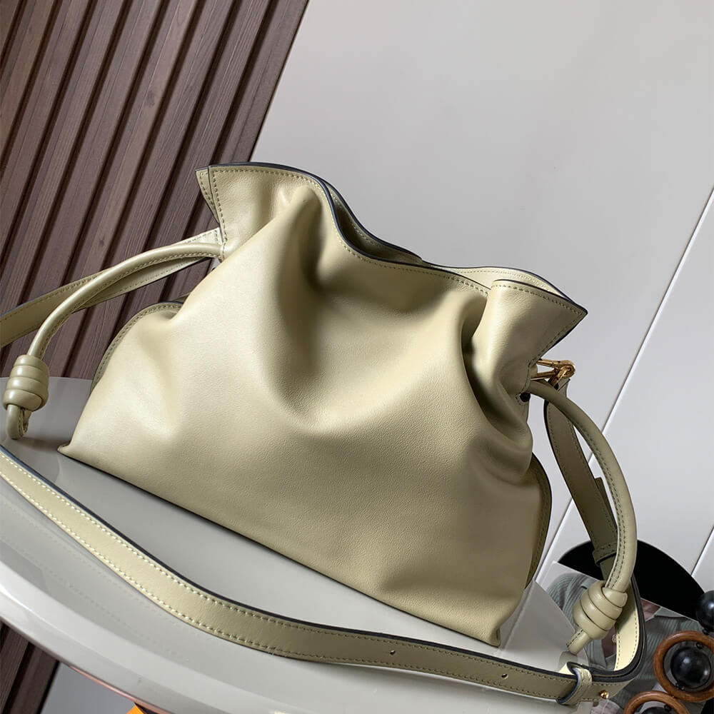 LOEWE Medium Flamenco clutch in nappa calfskin(HIGH-END GRADE)