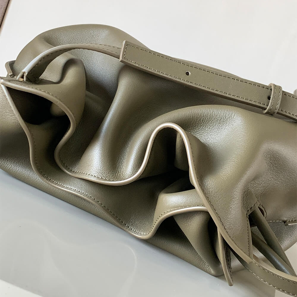 LOEWE Medium Flamenco clutch in nappa calfskin(HIGH-END GRADE)