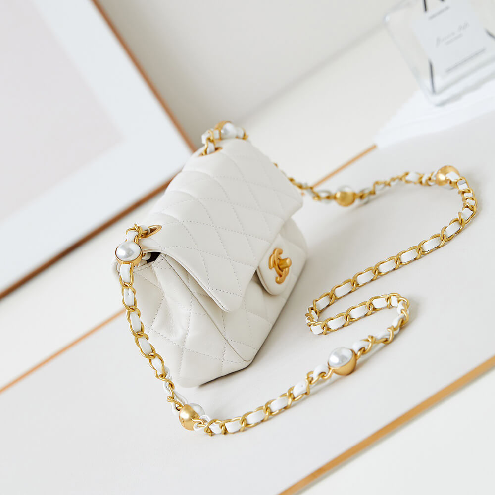CHANEL MINI FLAP(HIGH-END GRADE)