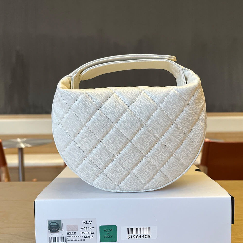 Chanel Pouch(HIGH-END GRADE)