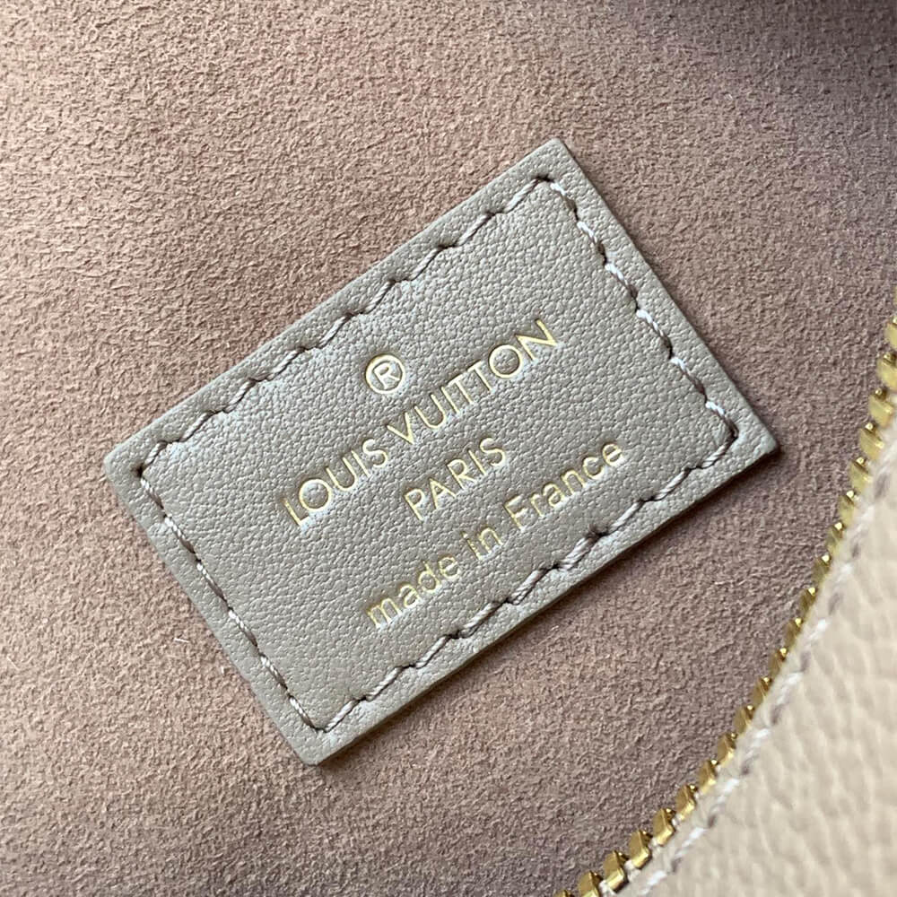 Prada Medium Prada Galleria Saffiano leather bag(HIGH-END GRADE)